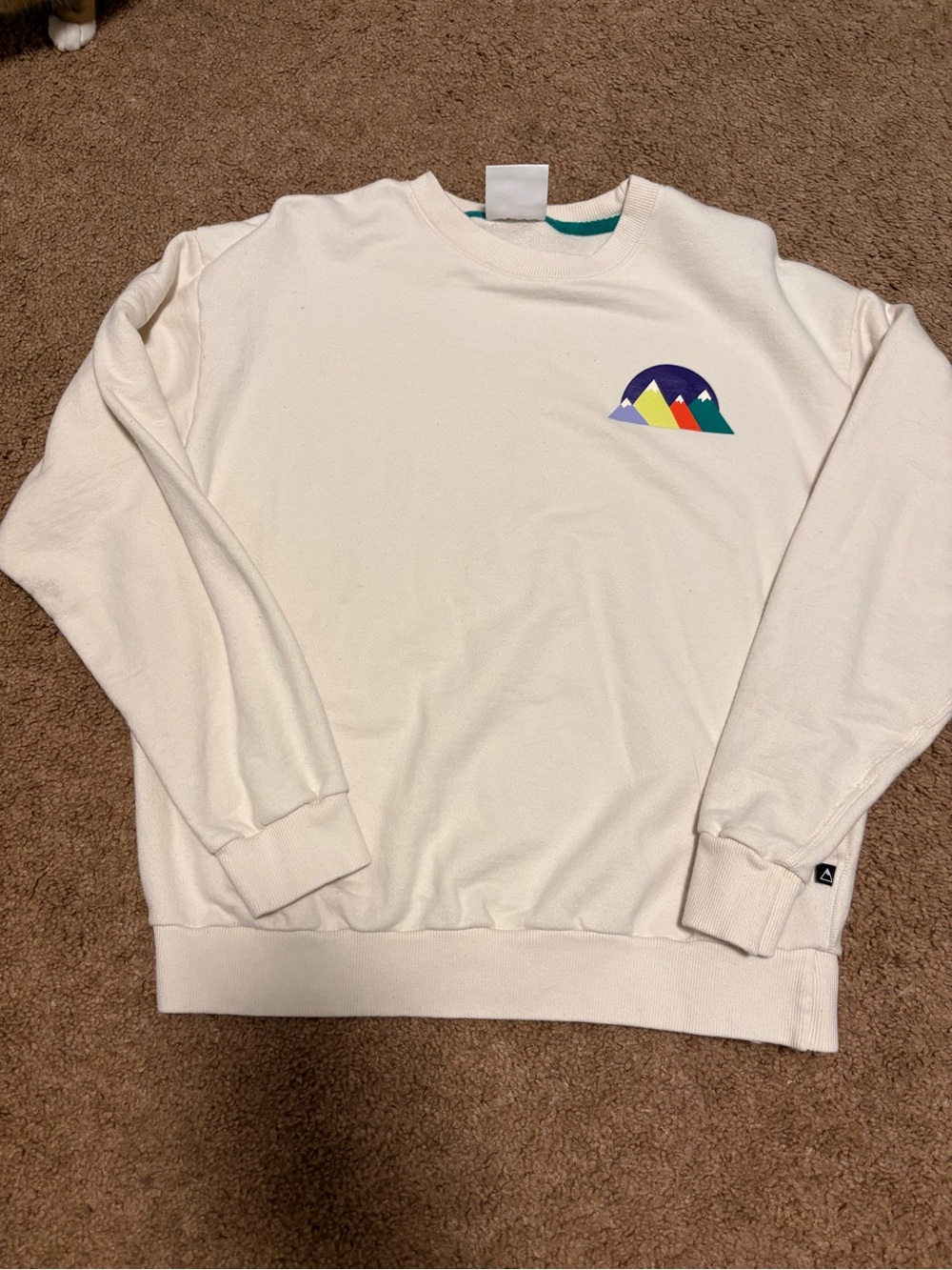 Cream women’s Crewneck Sweatshirt with Colorful Mountain Graphic
